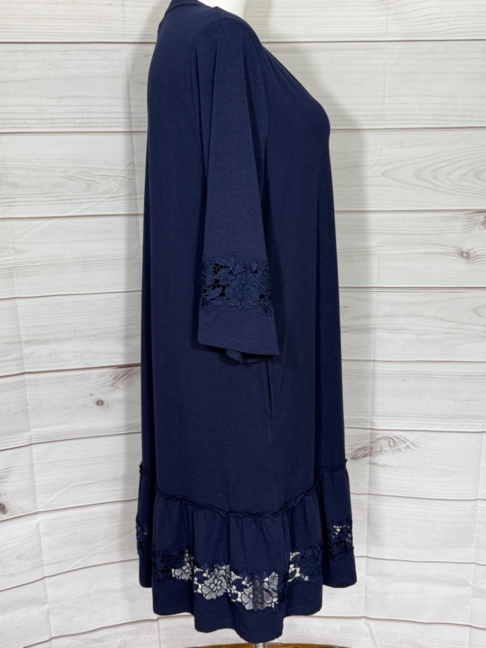 NWT Chico's Midnight Blue Floral Cutout Dress Size Chico’s 4/20/22 - Picture 3 of 7